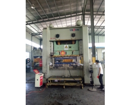 Punching Machine-230 Tons